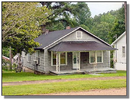 Tennessee Residential Property - 1625 - from the street