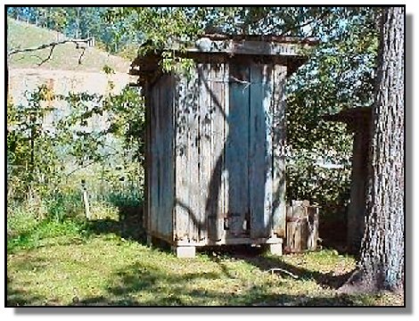 Tennessee Residential Property - 1640 - outhouse (for authenticity)