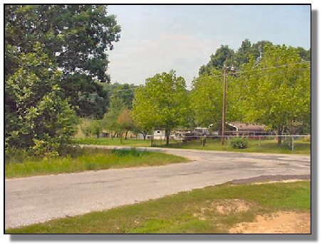 Tennessee Real Estate - Farmette Property - 1582 - from the intersection