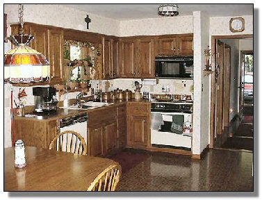 Tennessee Real Estate - Farmette Property - 1628 - Kitchen and hall - 2